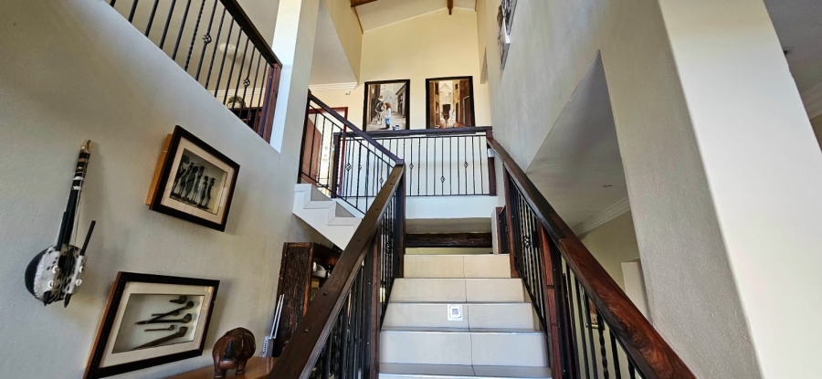 6 Bedroom Property for Sale in Franskraal Western Cape